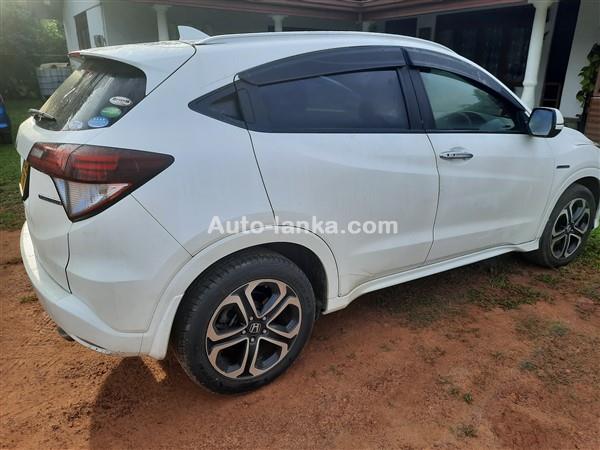 Honda vezel car for rent