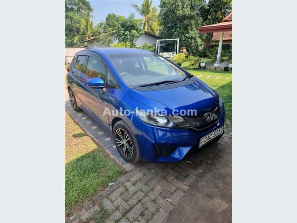 Honda fit GP5 car for rent