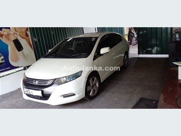 Rent a car-Honda insight car