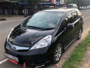 Honda fit shuttle Available for rent