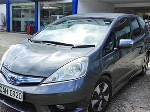 Honda fit shuttle car for rent