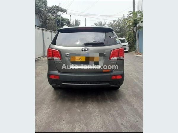 KIA SORENTO AVAILABLE FOR RENT