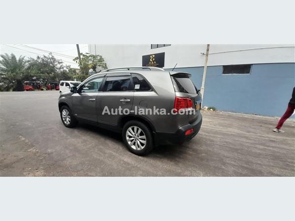 KIA SORENTO AVAILABLE FOR RENT