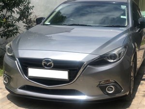 Mazda Axela Hybrid For Rent