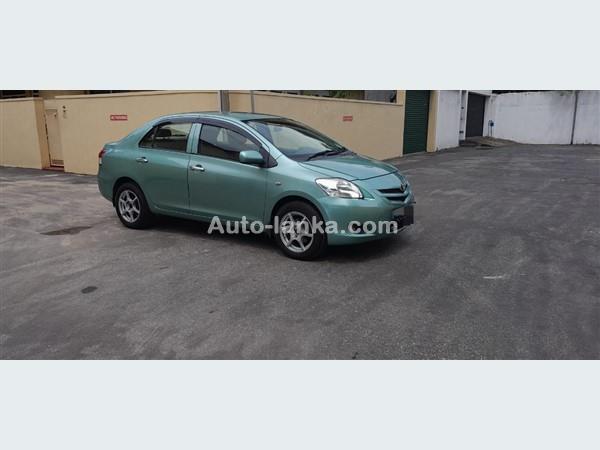 TOYOTA YARIS AVAILABLE FOR RENT