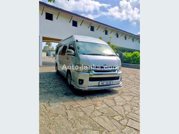 Van for Hire - KDH 09 / 14 Seater