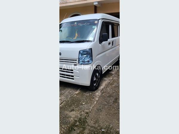 susuki evry van rent