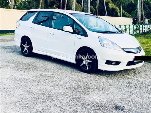 fit shuttle car for rent