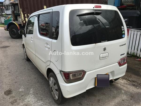 rent a car Suzuki Wagon R