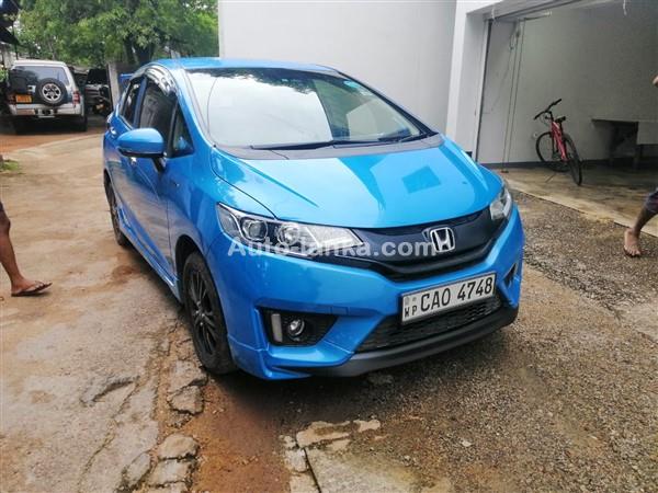 Honda Fit GP6 For Rent