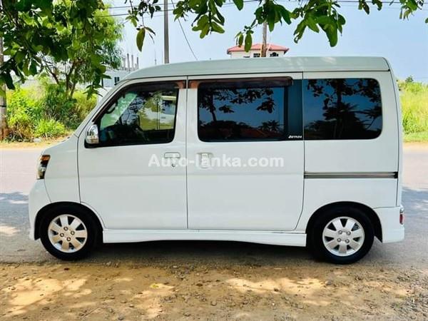 DAIHATSU ATRAI WAGON FOR RENT