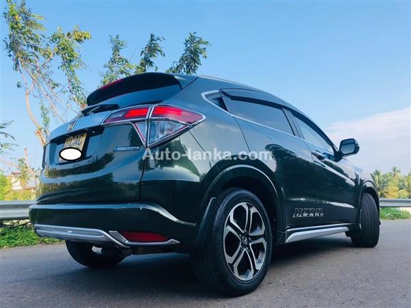 Rent a car honda Vezel