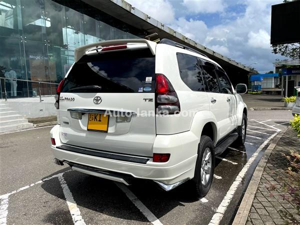 Toyota Prado 120 For Rent (7 Seater)