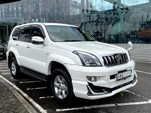 Toyota Prado 120 For Rent (7 Seater)