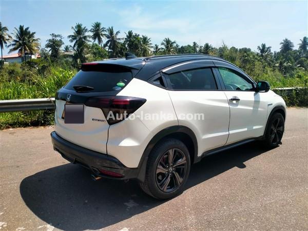 Rent a car honda Vezel