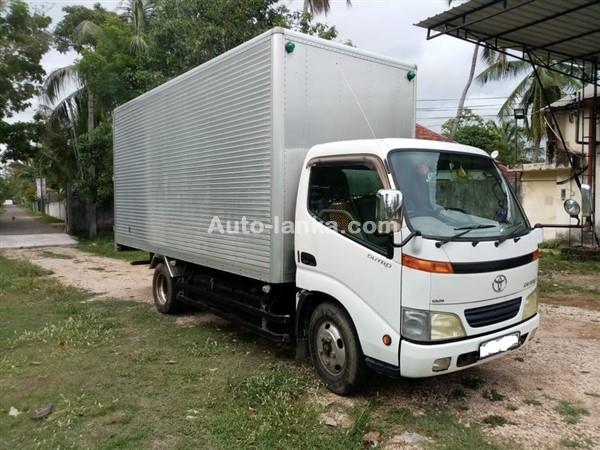 14.5 FEET LORRY FOR RENT