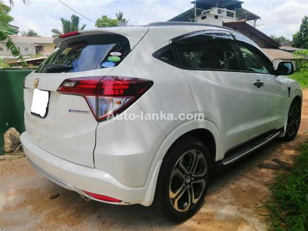 Rent a car honda Vezel