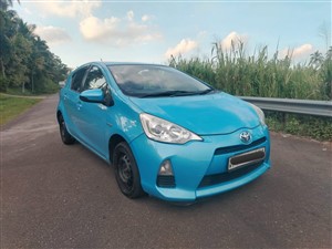 Rent a Car Toyota Aqua