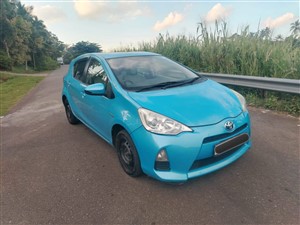 Rent a Car Toyota Aqua