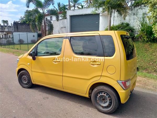 rent a car Suzuki Wagon R