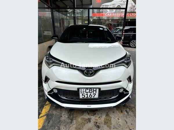 TOYOTA CH-R FOR RENT