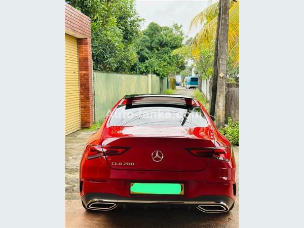 Mercedes Benz CLA 200