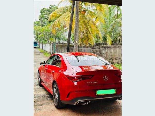 Mercedes Benz CLA 200