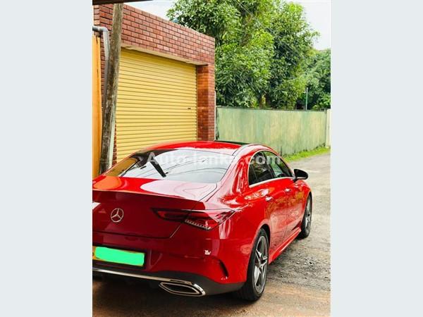 Mercedes Benz CLA 200