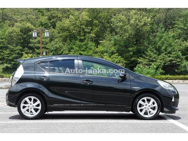toyota  aqua  for  rent