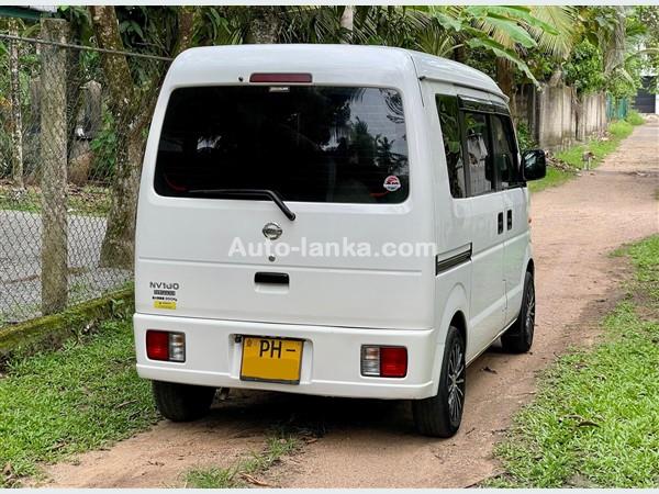 Nissan NV100 Van for Rent