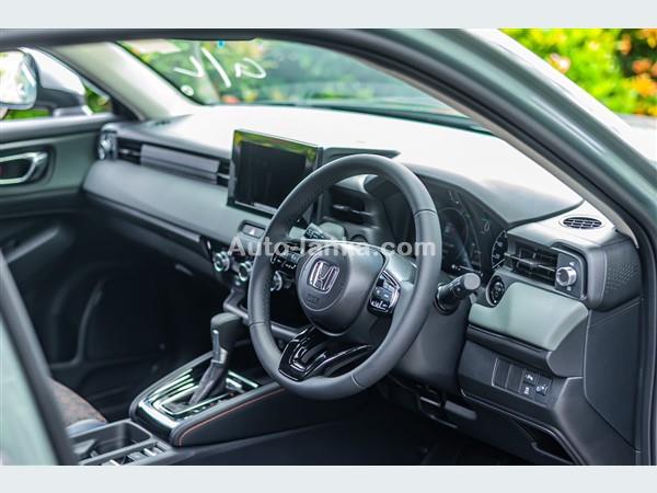 Honda Vezel Z GRADE 2025 SUV  long-term (only)