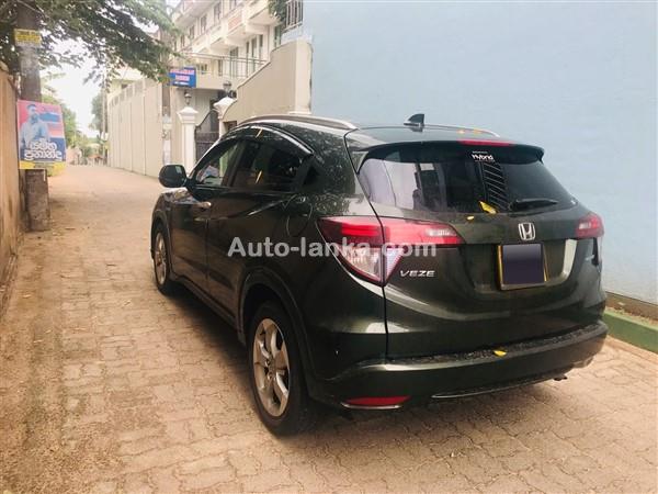 Rent a car Honda Vezel