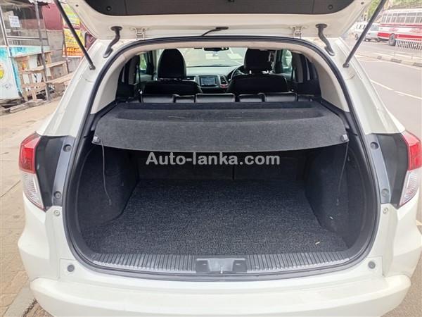 Rent a car honda Vezel