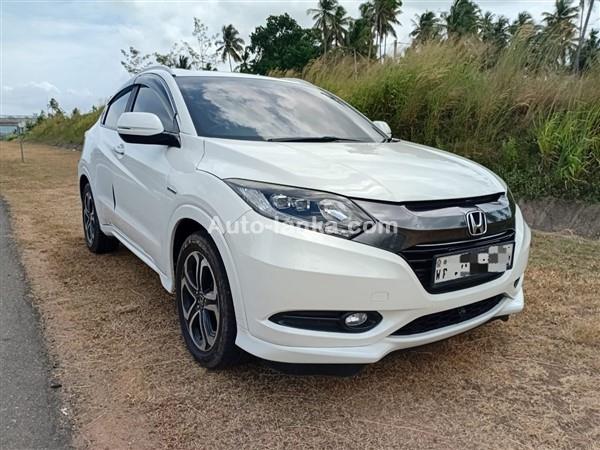 Rent a car honda Vezel