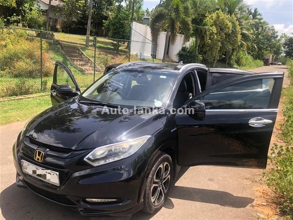 Rent a car Honda Vezel
