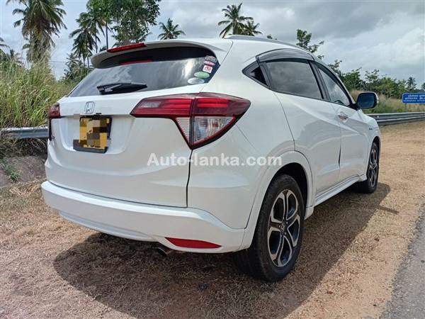 Rent a car honda Vezel