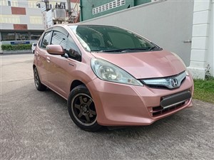 Rent a car Honda fit GP1