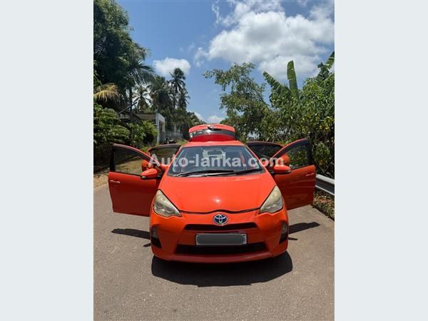 Rent a Car Toyota Aqua