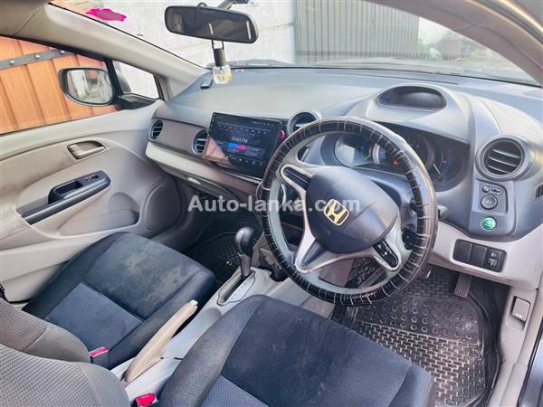 Honda Insight  For Rent