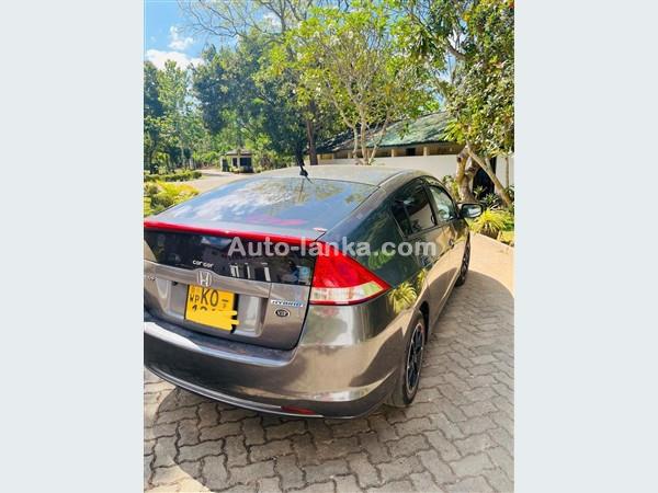 Honda Insight  For Rent