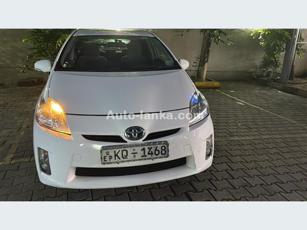 Prius 3rd for Rent