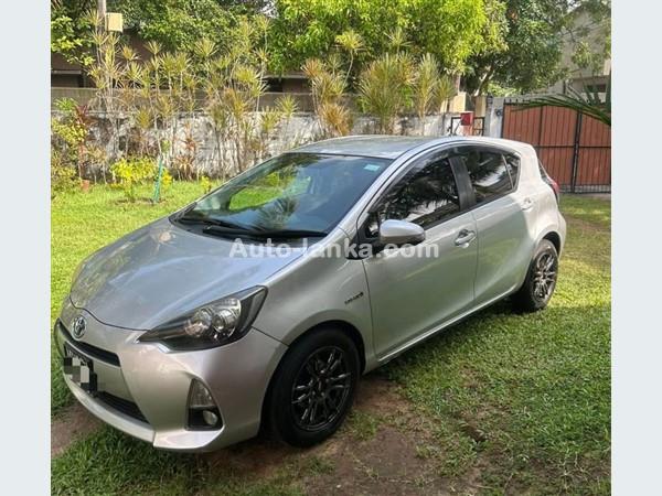 Toyota Aqua For Rent