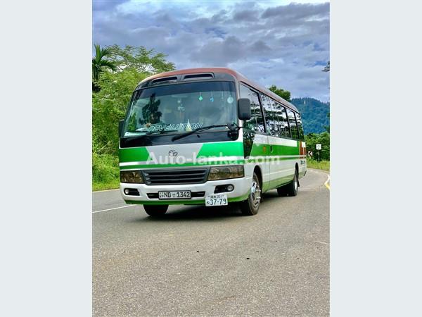 Bola Rosa coaster bus for hire