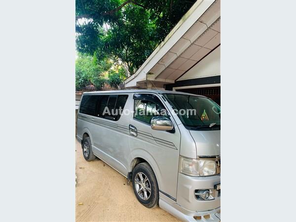 TOYOTA KDH AVAILABLE FOR RENT