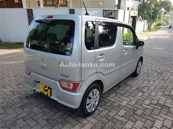 SUZUKI WAGON R AVAILABLE FOR RENT