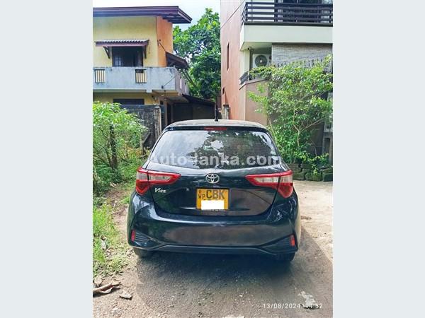 RENT A CAR- TOYOTA  Vitz