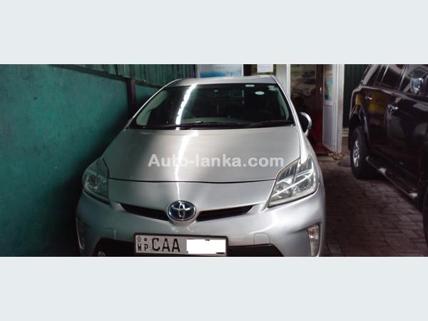 Rent a car-Toyota Prius