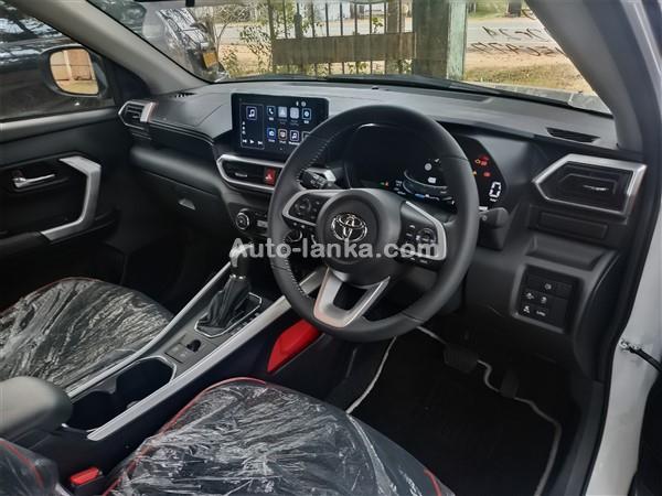 Toyota Raize 1200cc Hybrid for Rent